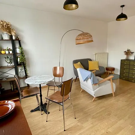Apartman 35m2 A La Madeleine: Salon, Cuisine & Sdb Prives